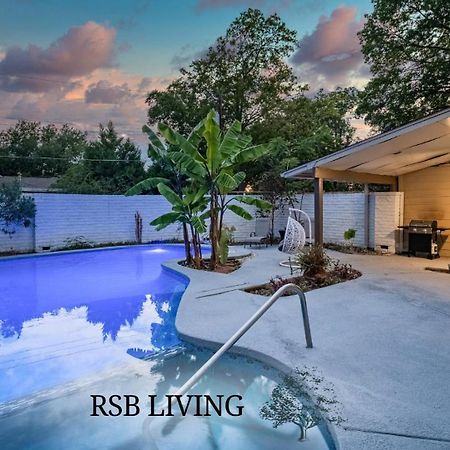 Stunning 5Br 2Ba Holiday Home With Private Pool And Cinema Dallas Buitenkant foto