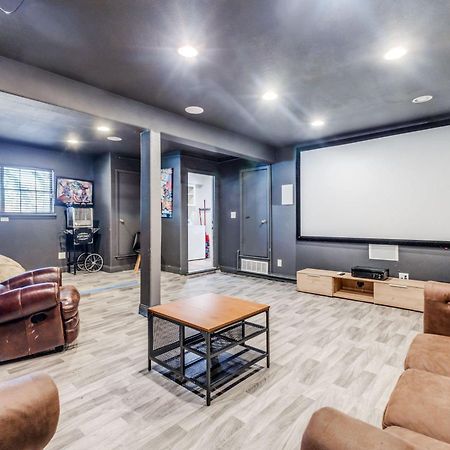 Stunning 5Br 2Ba Holiday Home With Private Pool And Cinema Dallas Buitenkant foto
