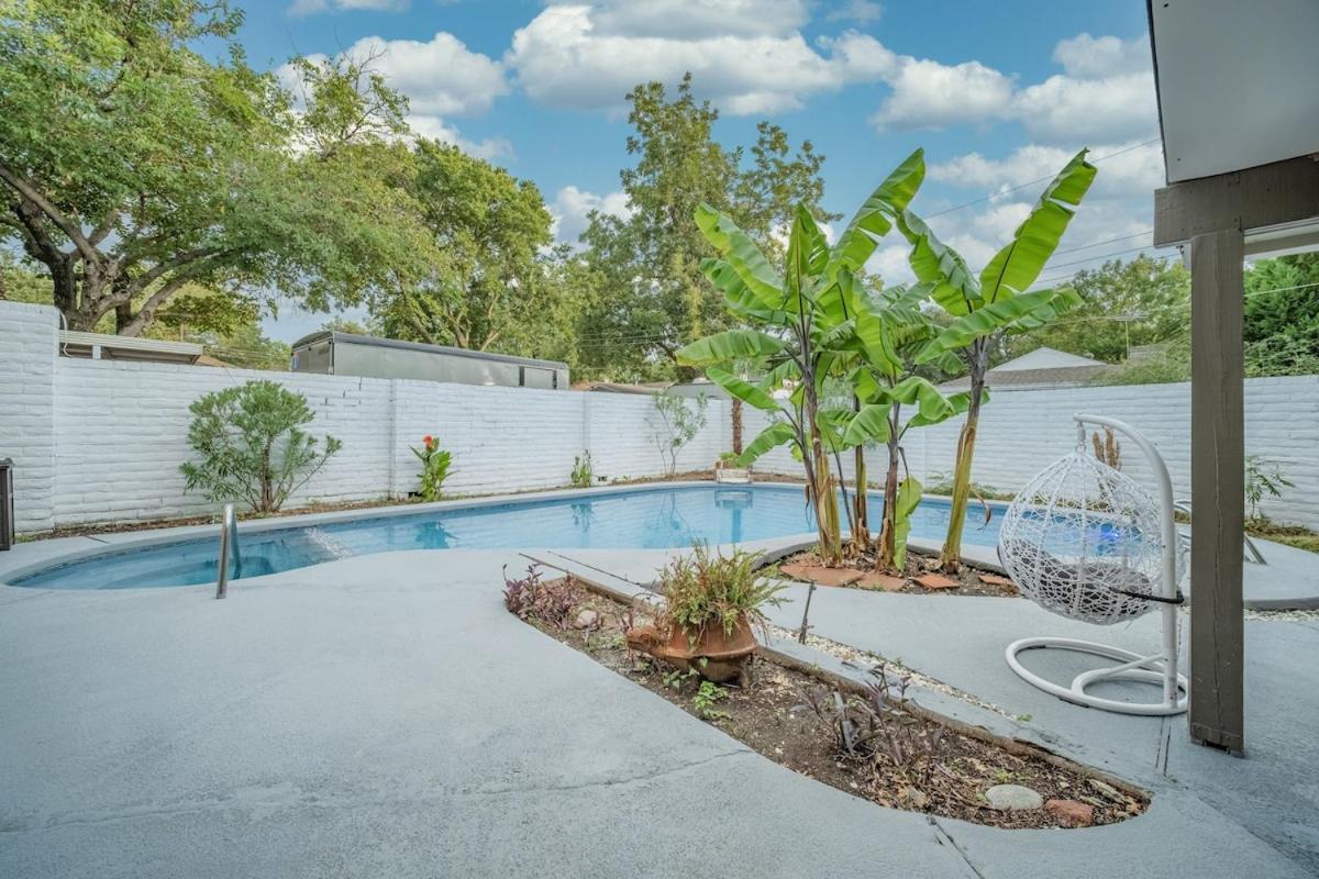 Stunning 5Br 2Ba Holiday Home With Private Pool And Cinema Dallas Buitenkant foto