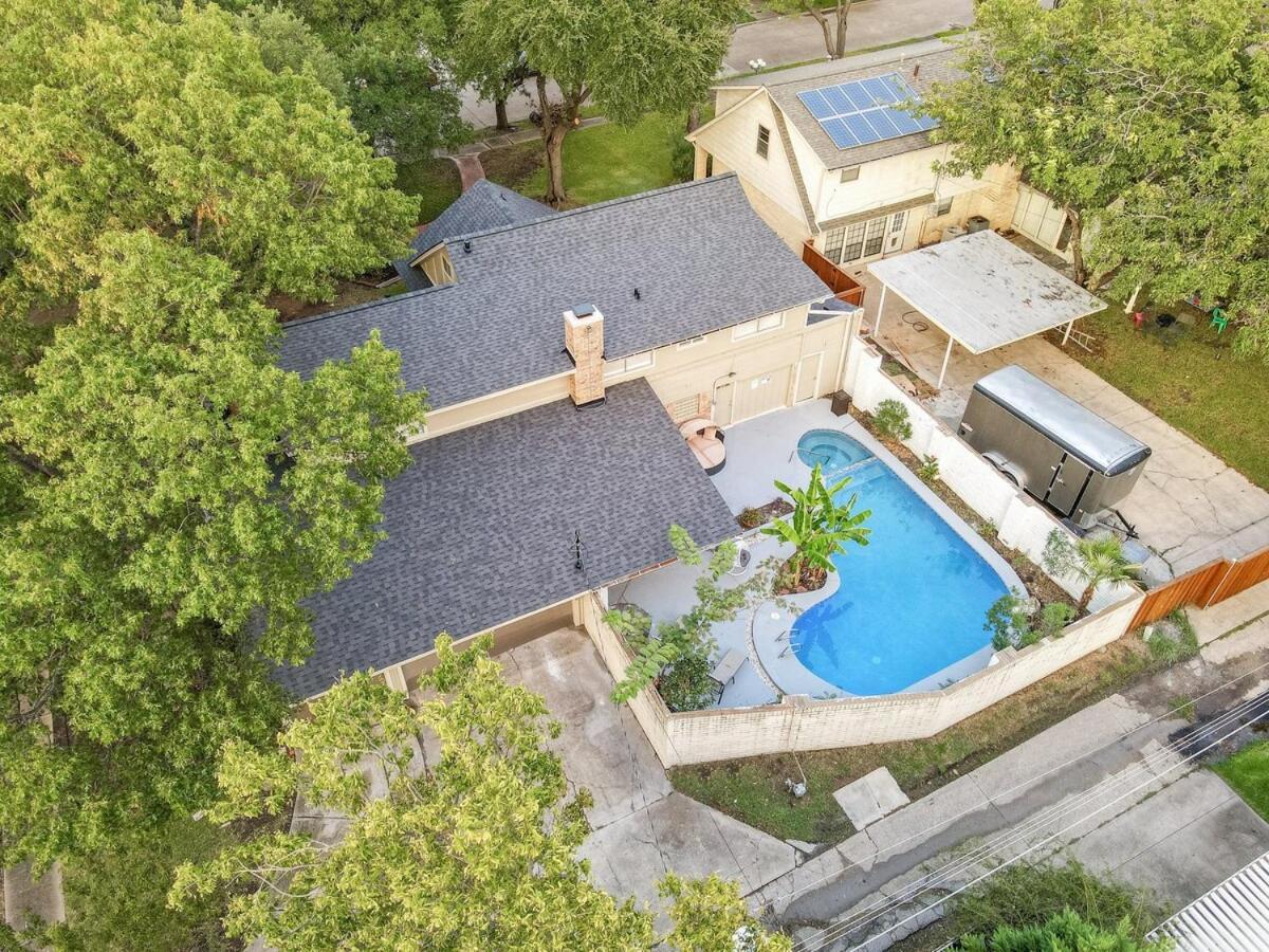 Stunning 5Br 2Ba Holiday Home With Private Pool And Cinema Dallas Buitenkant foto